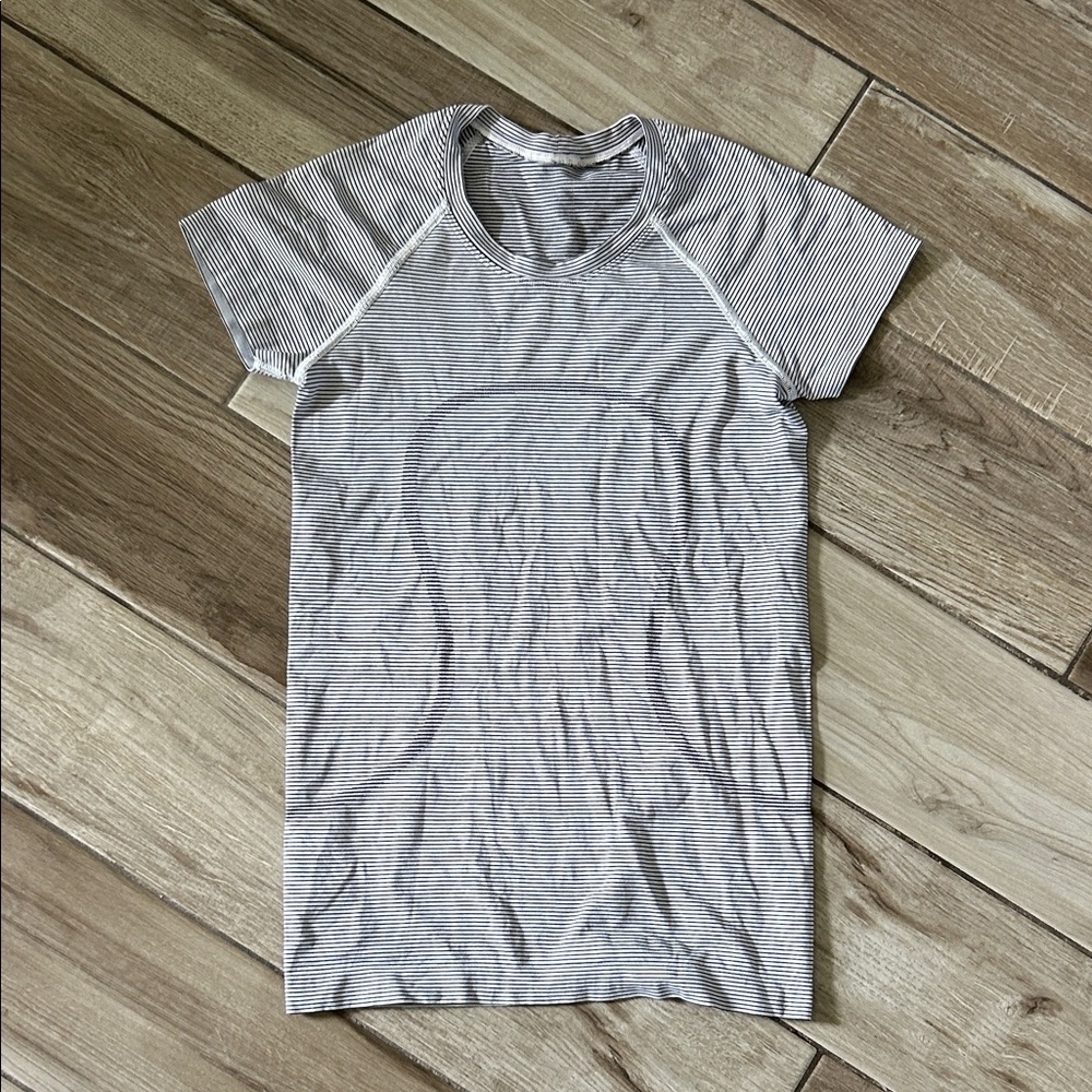 Lululemon Everyday Shirt